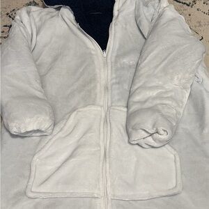 Oversized Cozy White Hoodie